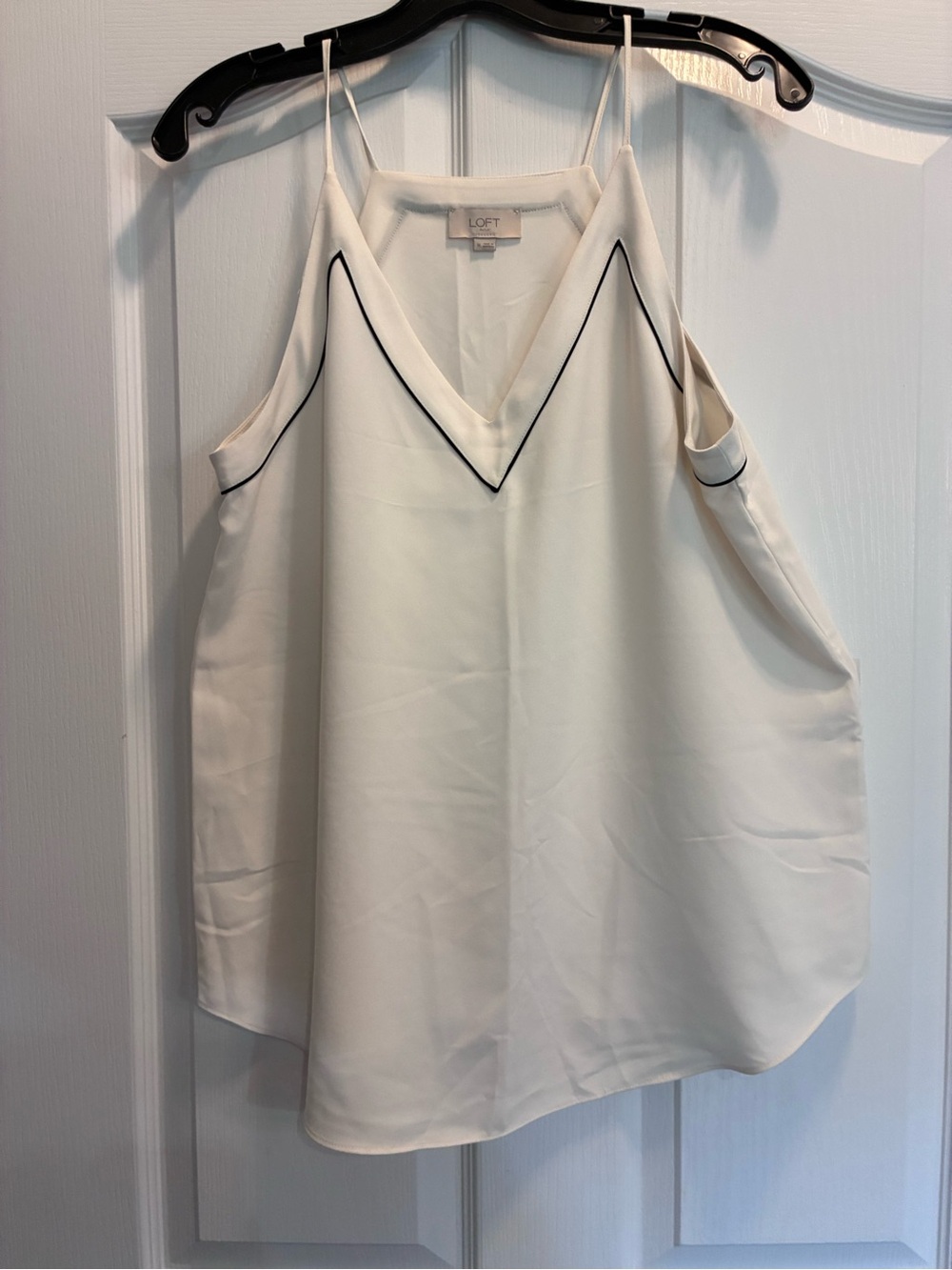 LOFT Ivory Spaghetti Strap V-Neck Tank with Black Piping in Medium